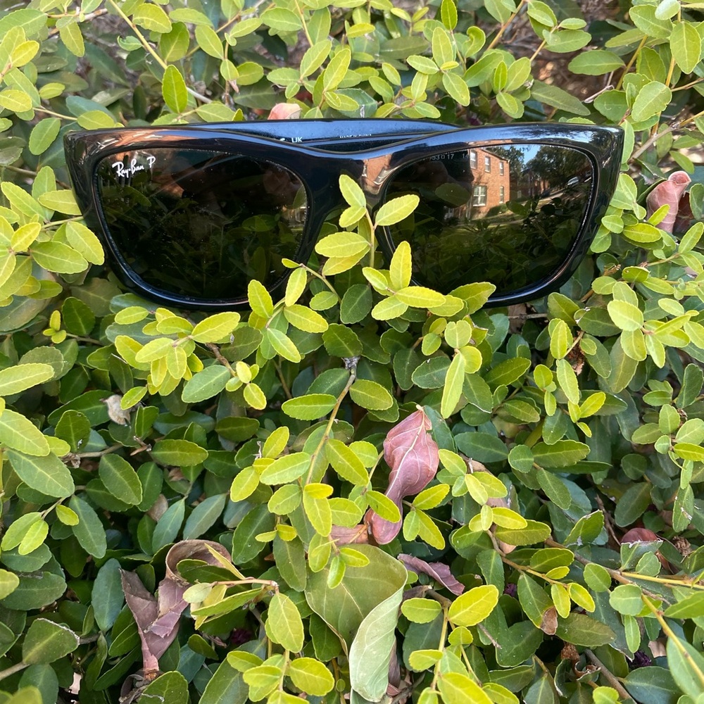 Ray-Ban Glossy Black Sunglasses Pueden Ser De Mujer O De Hombre